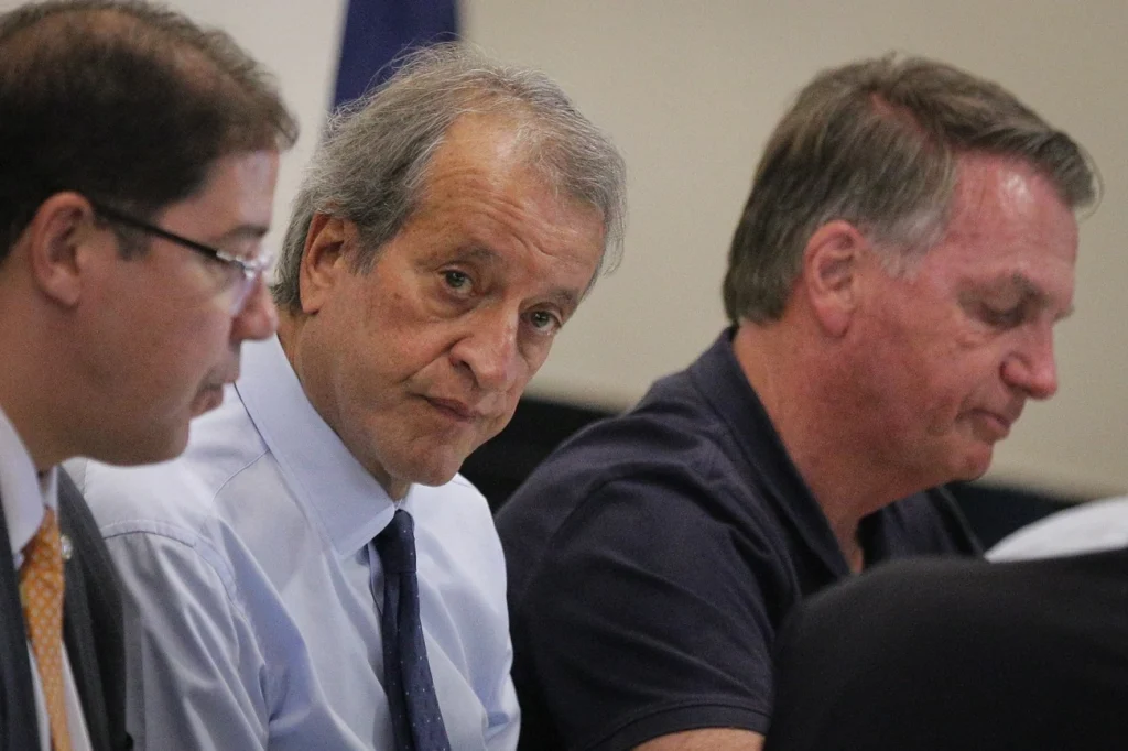 PL tem plano para pautar anistia na Câmara mesmo sem decisão de Motta