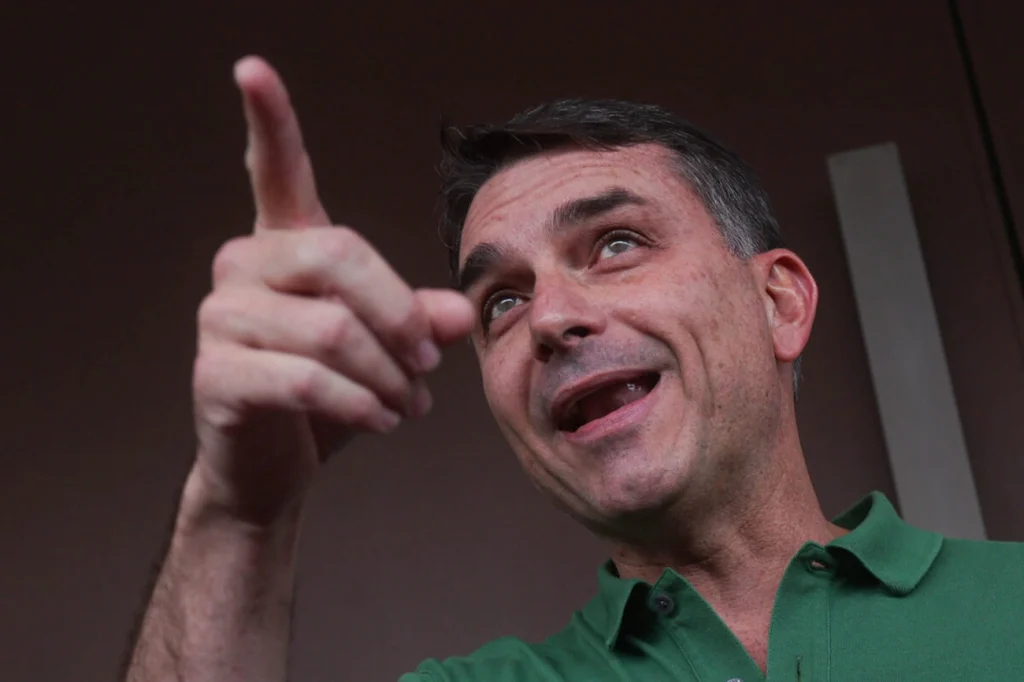 A negociação Centrão-Bolsonaro (por Leonardo Barreto) A negociação Centrão-Bolsonaro (por Leonardo Barreto)