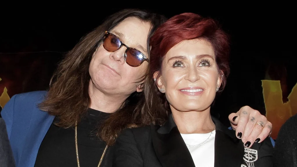 A tocante homenagem de Sharon a Ozzy Osbourne no que seria o 77º aniversário do cantor A tocante homenagem de Sharon a Ozzy Osbourne no que seria o 77º aniversário do cantor