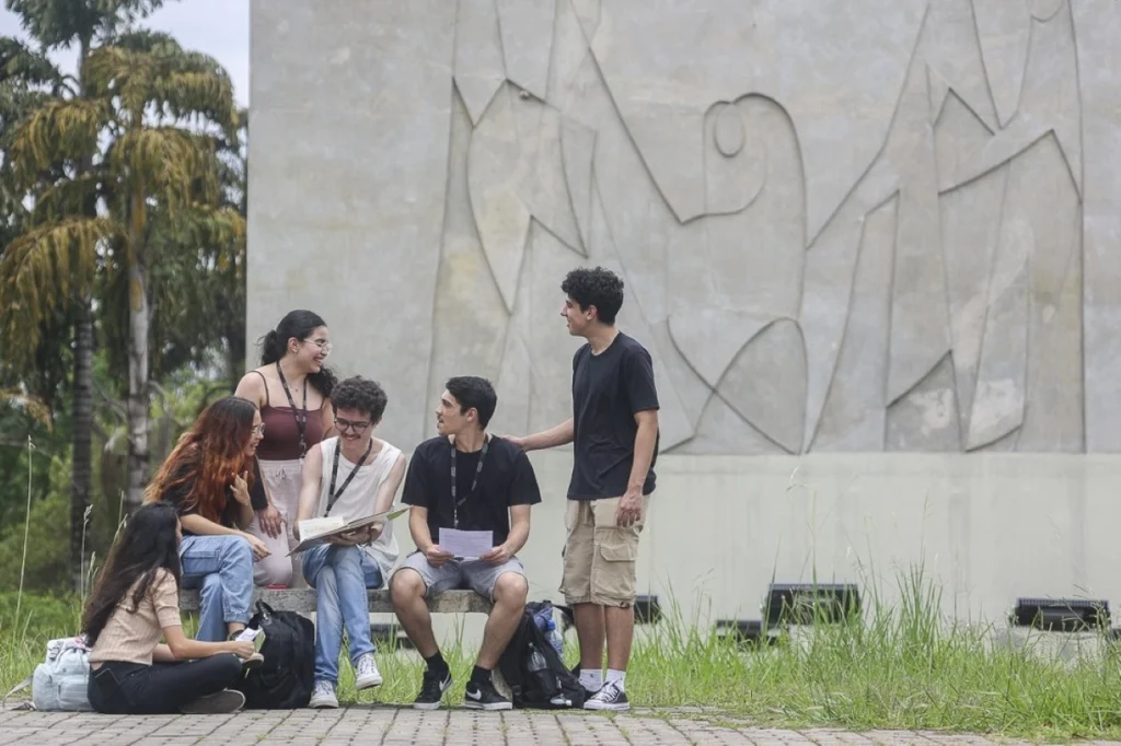 Fuvest divulga lista de aprovados e locais de prova para a 2ª fase Fuvest divulga lista de aprovados e locais de prova para a 2ª fase