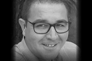 Morre motociclista de 46 anos que trabalhava em gestão de trânsito em acidente com carro