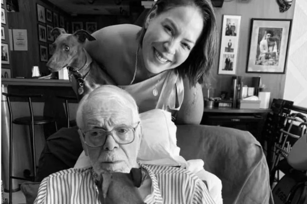 Júlia Almeida fala agora sobre morte de Manoel Carlos Júlia Almeida fala agora sobre morte de Manoel Carlos