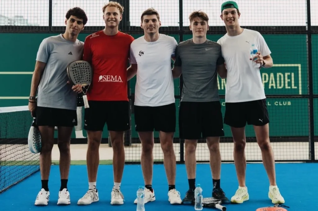 Bortoleto joga padel com vermelho com Verstappen e Bearman horas antes da estreia em F1