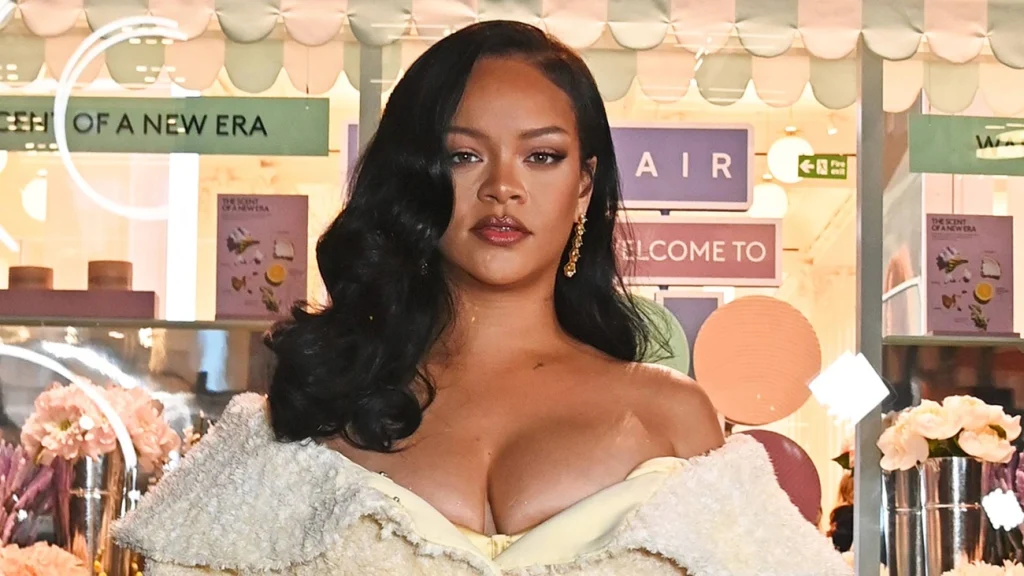 Rihanna sai ilesa de ataque à casa em LA: suspeita é presa